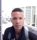 Airco specialist Mario Rianto